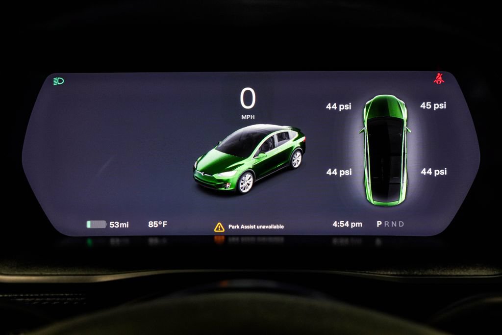 Used 2018 Tesla Model X 75D AWD/4WD image 37
