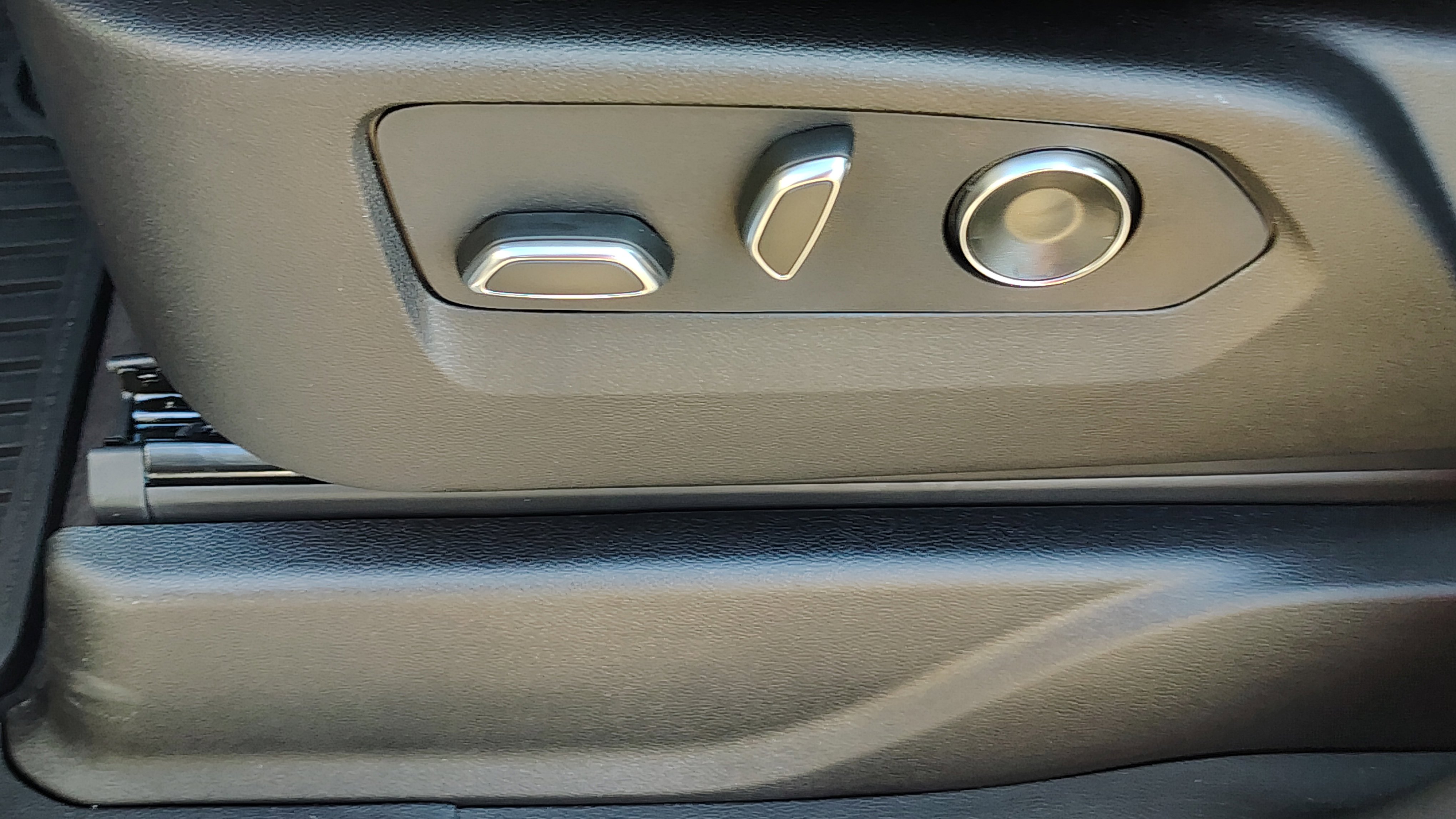New 2025 Cadillac Escalade Sport w/ Touring Package image 12