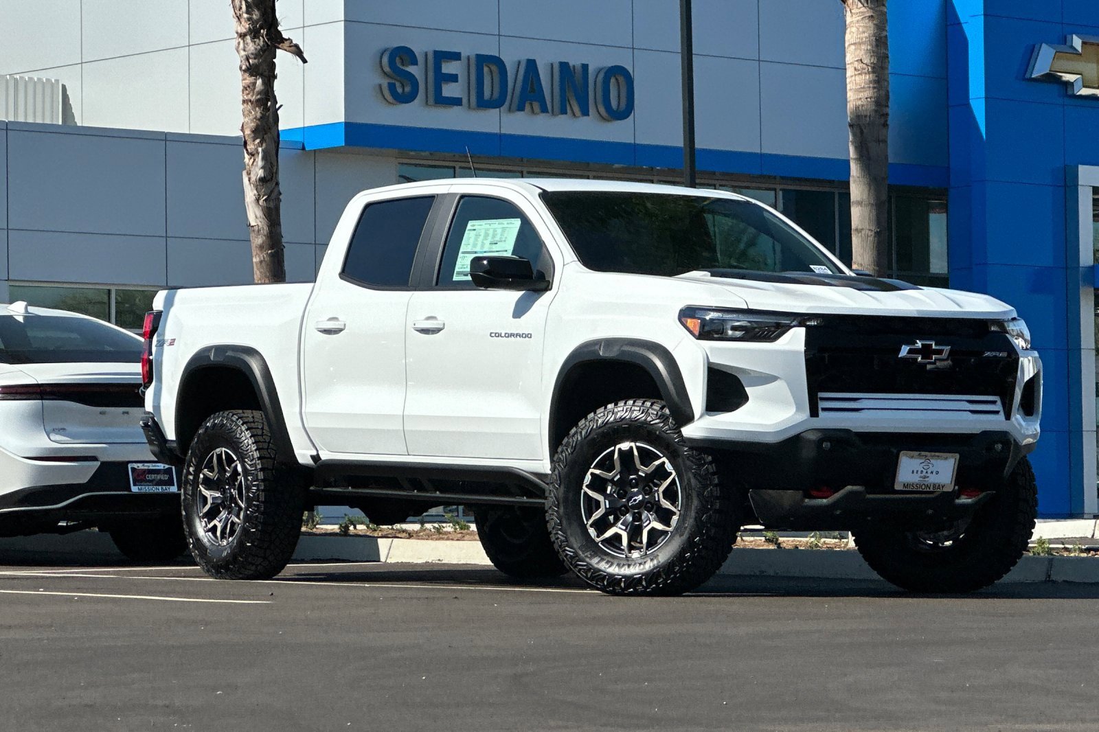 New 2026 Chevrolet Colorado ZR2 w/ Technology Package image 2