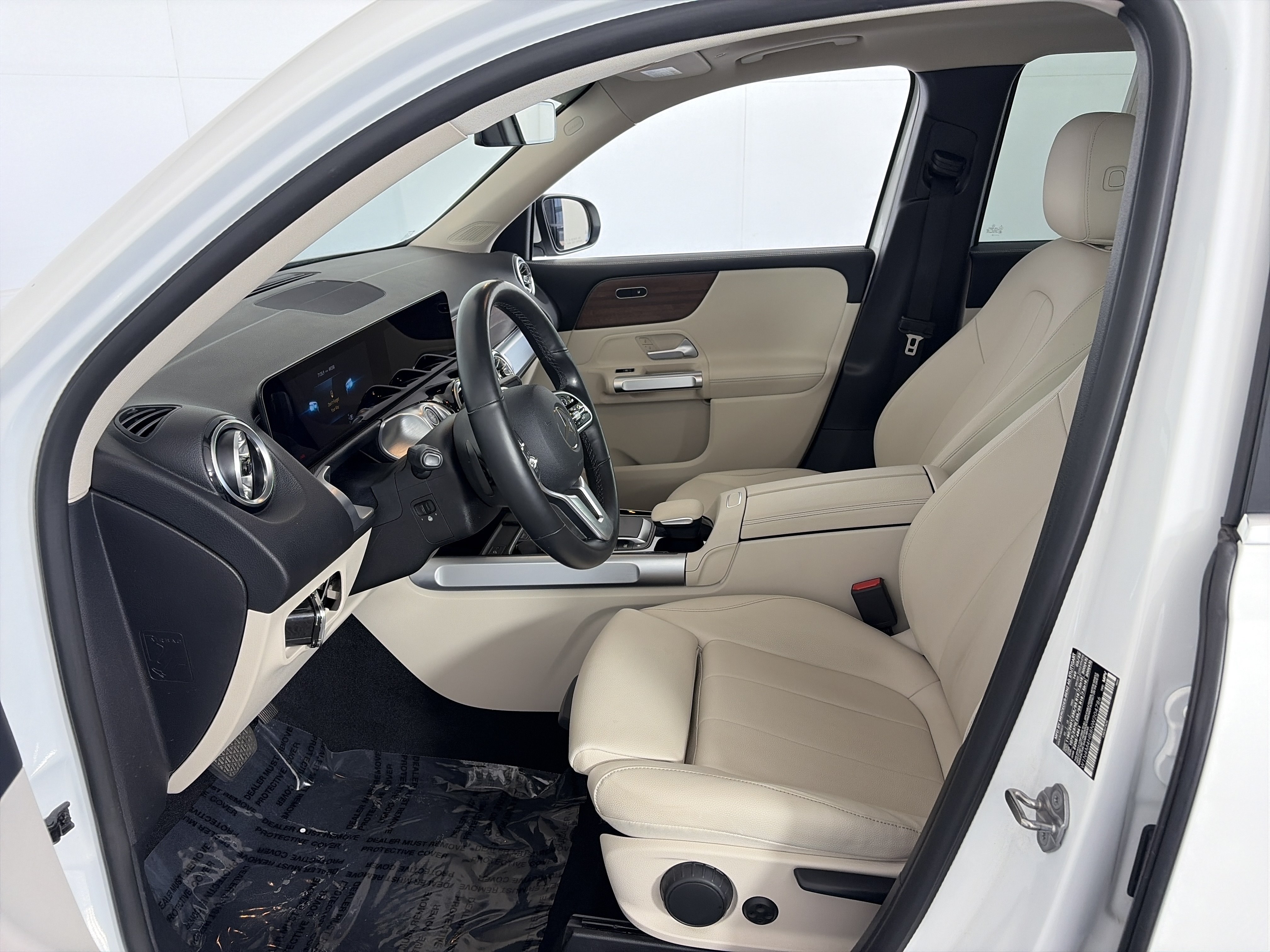 Certified 2022 Mercedes-Benz GLB 250 4MATIC image 6
