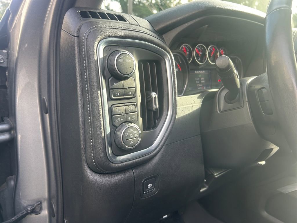 Used 2020 Chevrolet Silverado 1500 LT Trail Boss image 21