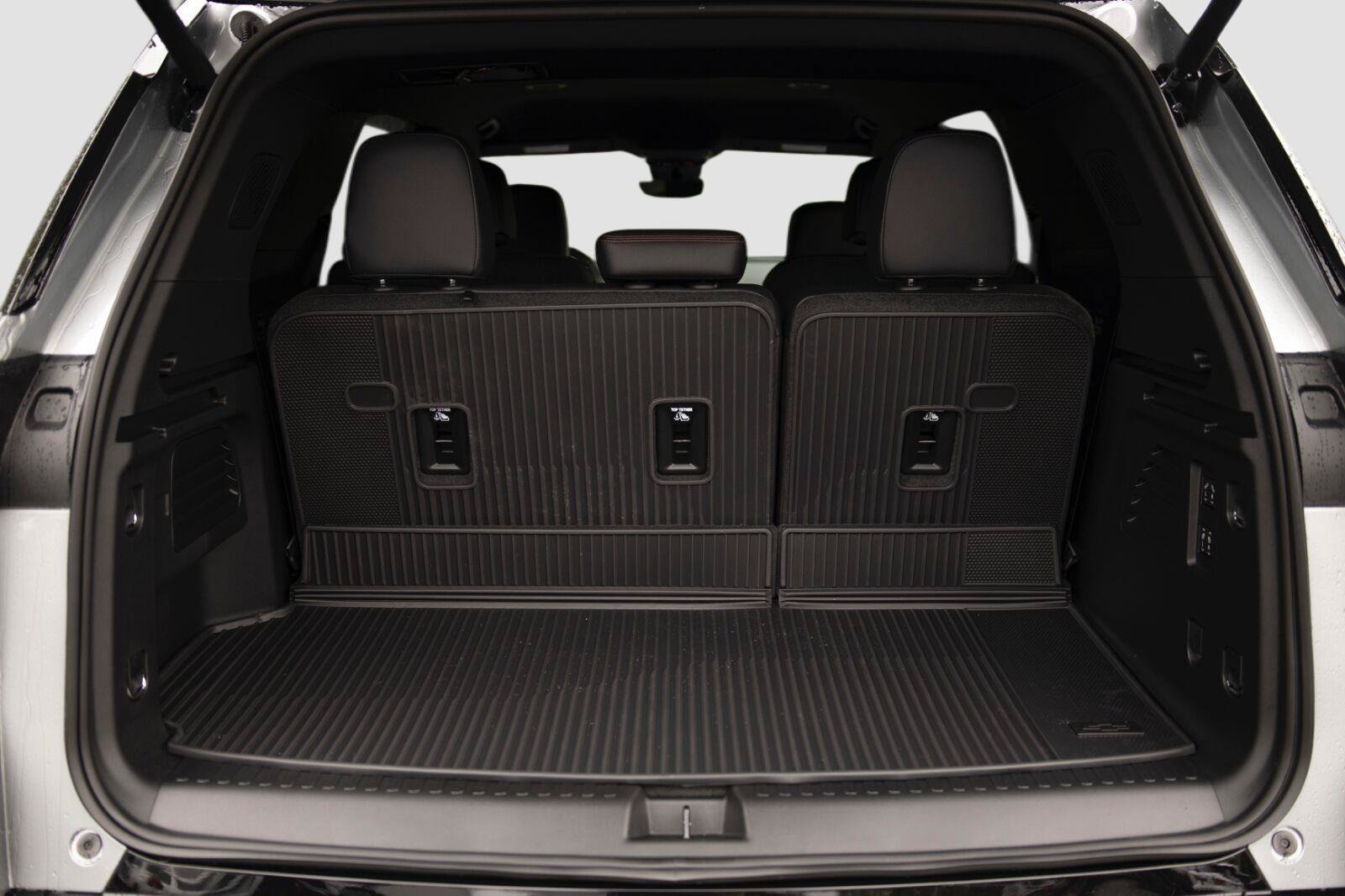 New 2026 Chevrolet Traverse RS w/ LPO, Floor Liner Package AWD/4WD image 21