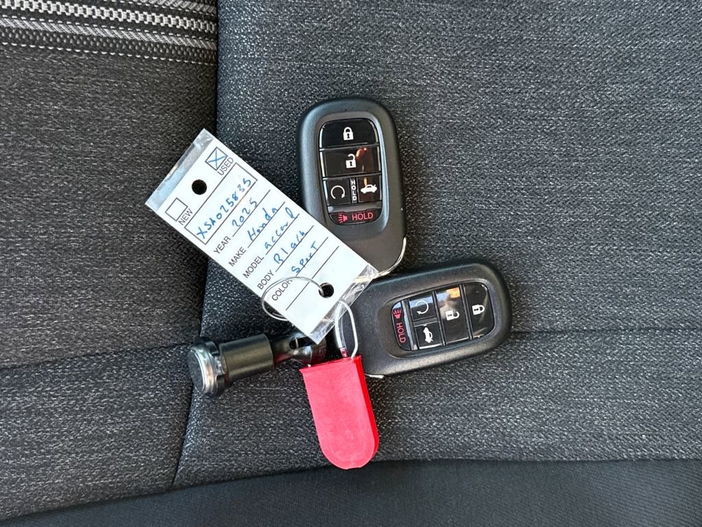 Used 2025 Honda Accord Sport image 29