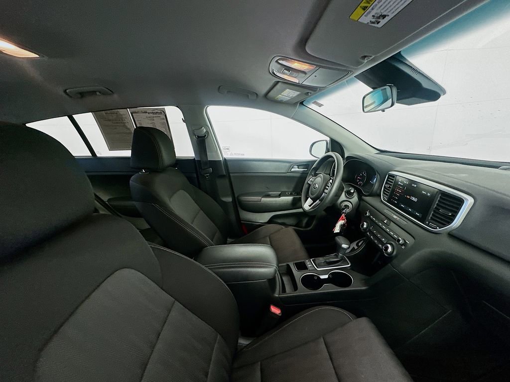 Used 2020 Kia Sportage LX image 27