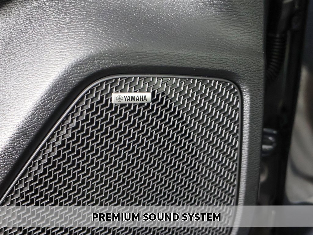 New 2025 Mitsubishi Outlander SEL image 5