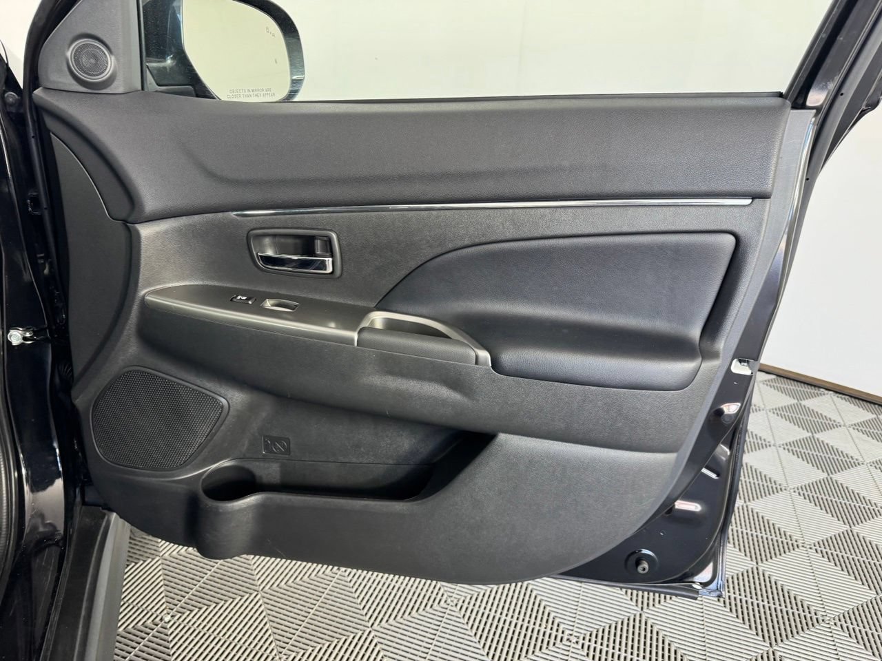 Used 2024 Mitsubishi Outlander Sport SE AWD/4WD image 30