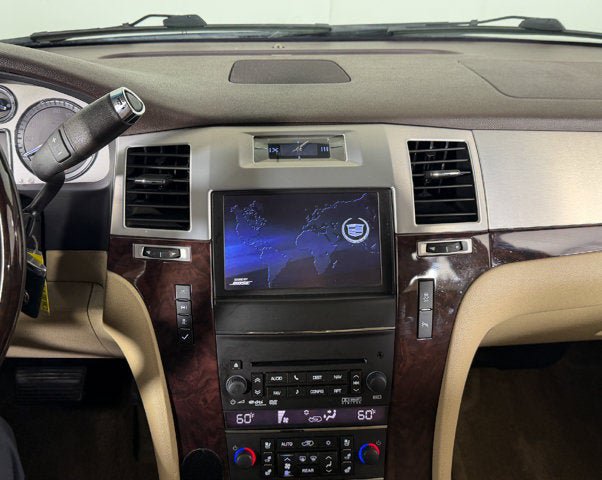 Used 2012 Cadillac Escalade AWD image 13