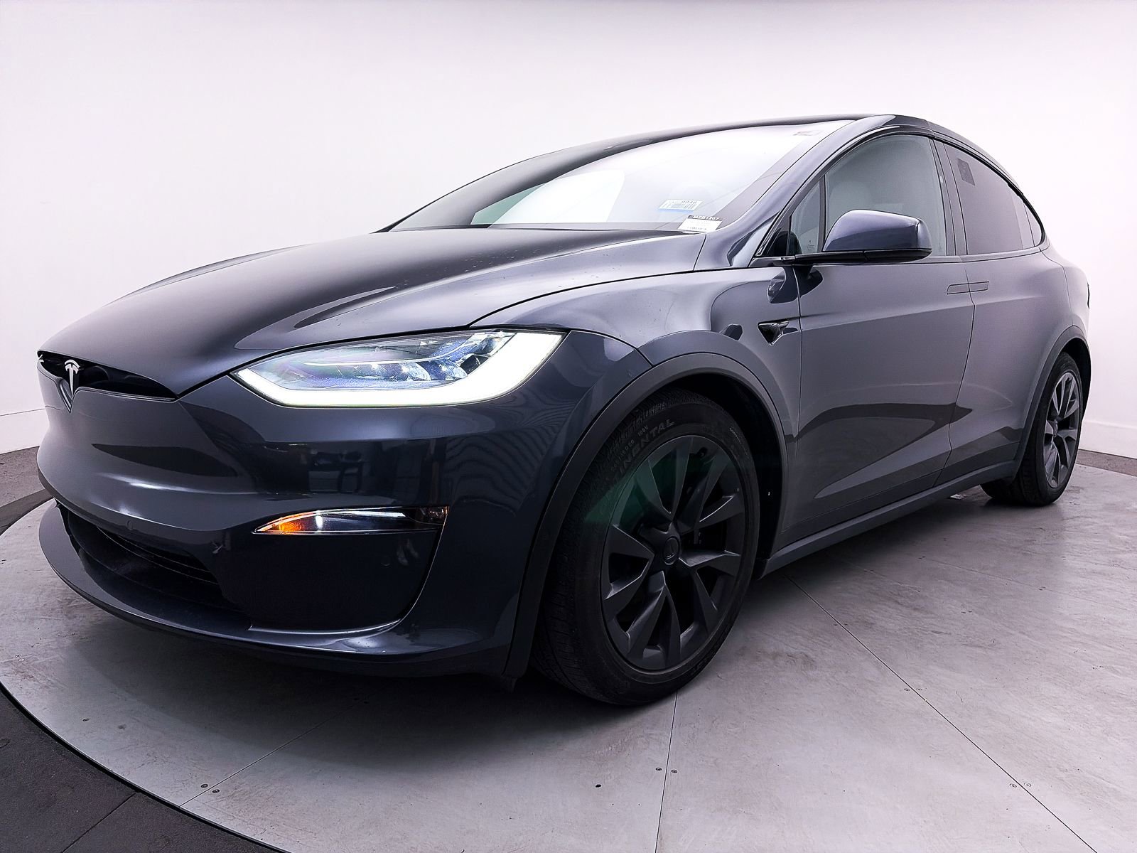 Used 2023 Tesla Model X image 11