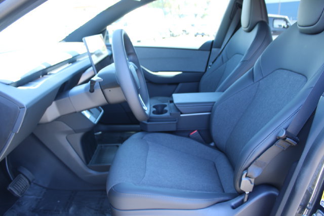 Used 2026 Tesla Model Y 2WD image 26