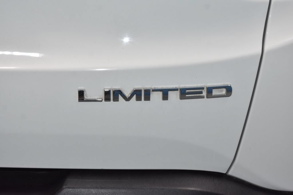 Used 2015 Jeep Renegade Limited FWD image 25