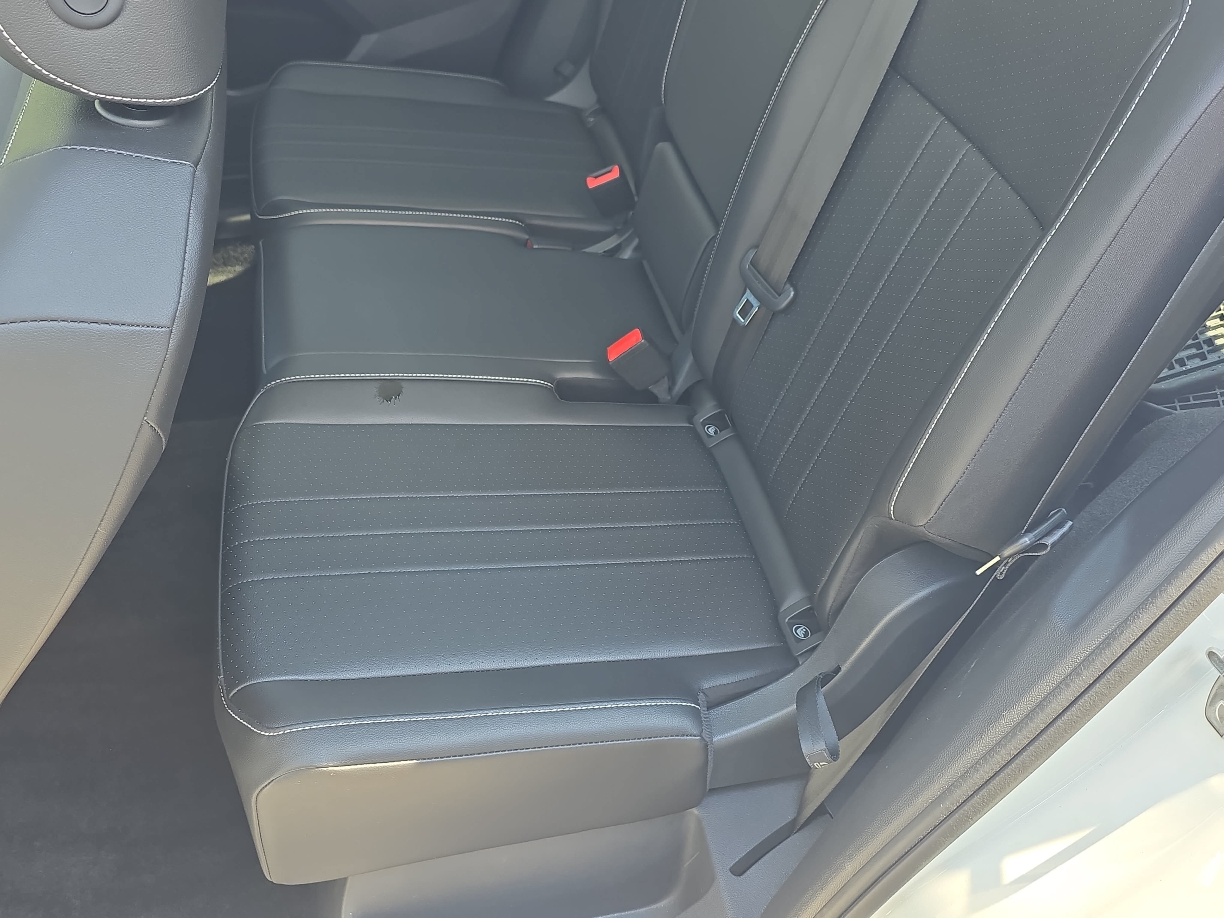Certified 2024 Volkswagen Tiguan SE AWD/4WD image 14