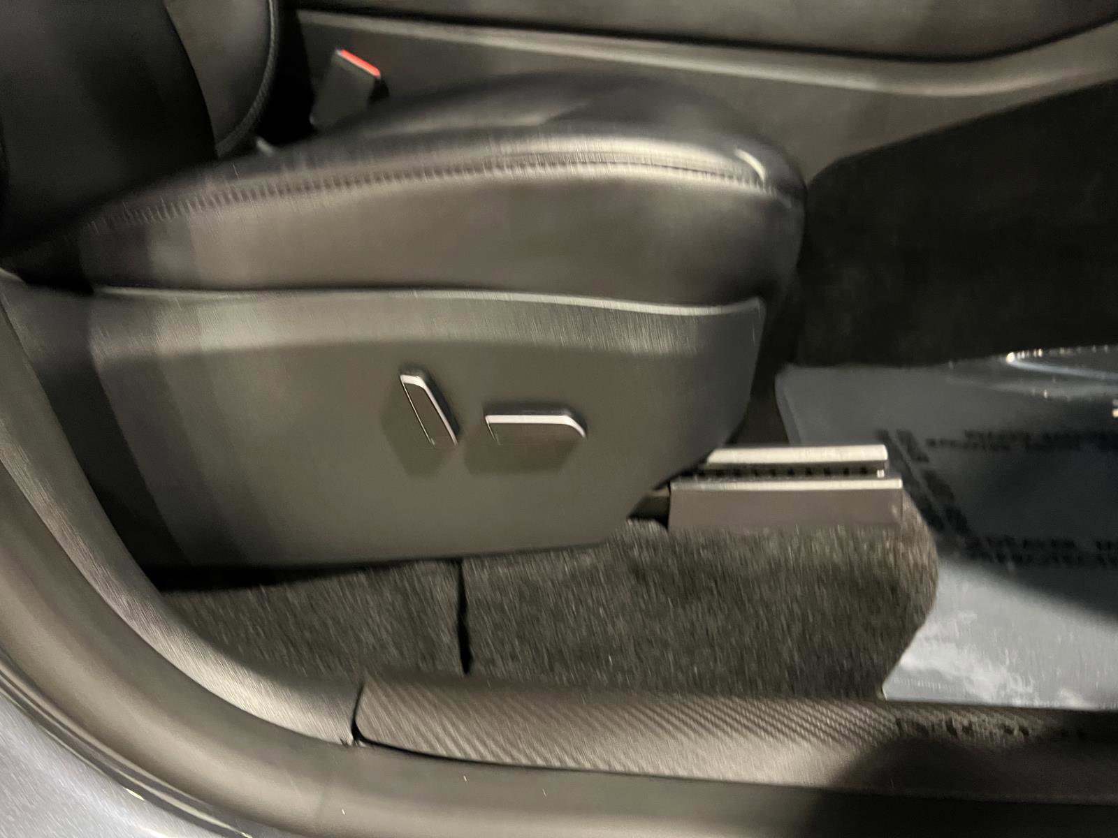 Used 2023 Tesla Model Y Performance image 34