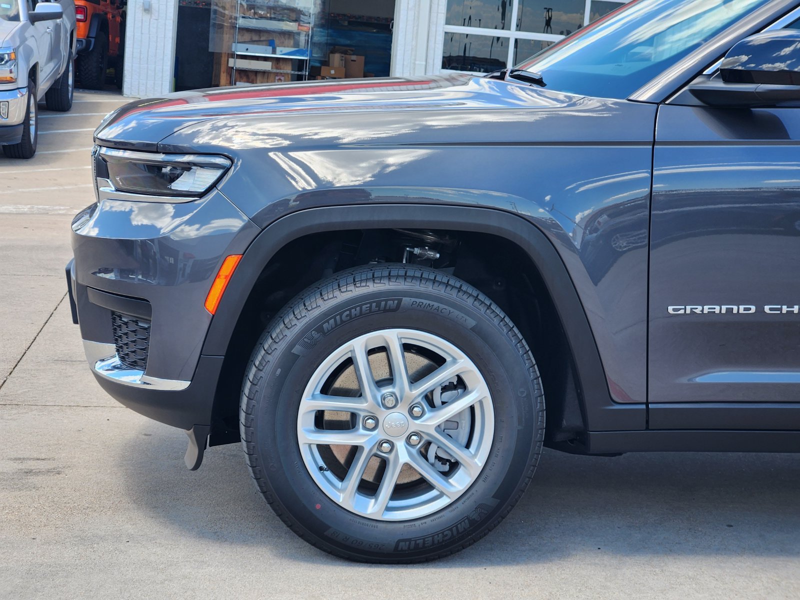 New 2026 Jeep Grand Cherokee L Laredo RWD image 10