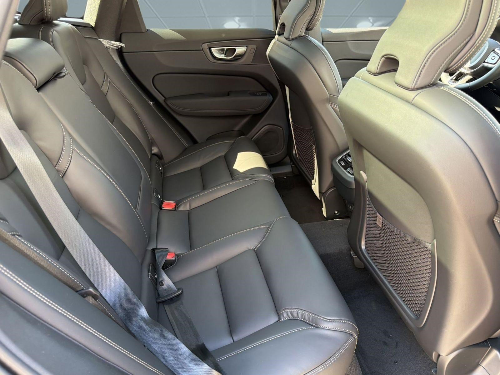 New 2026 Volvo XC60 B5 Ultra w/ Climate Package AWD/4WD image 29