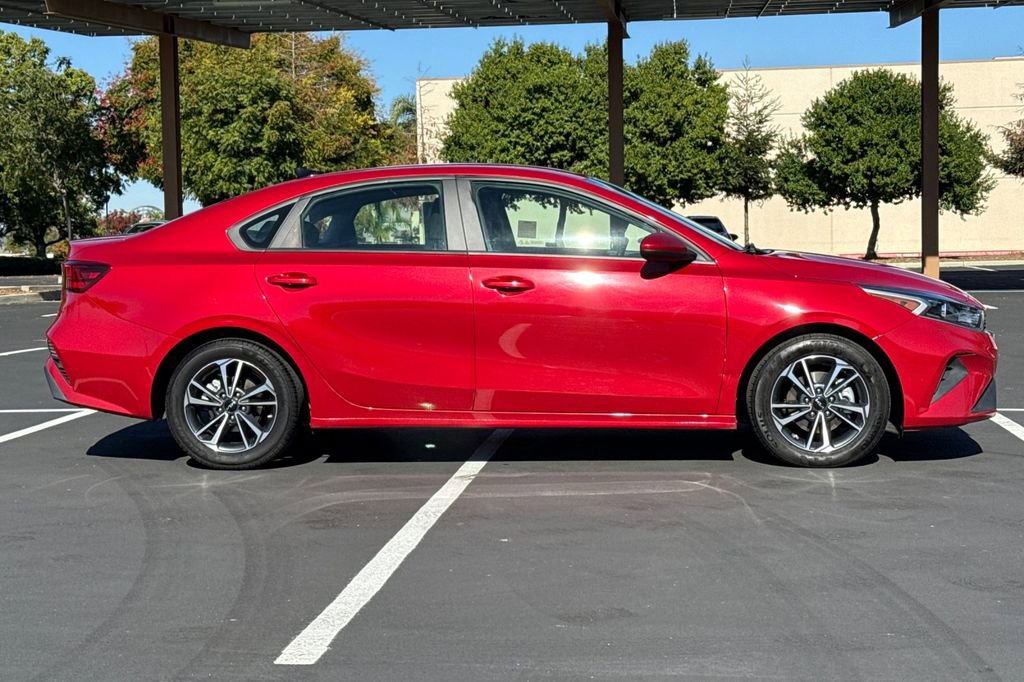 Used 2024 Kia Forte LXS image 10