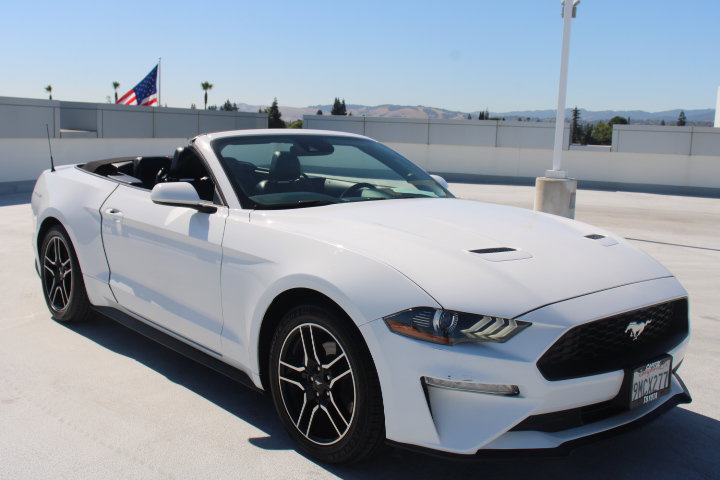Used 2022 Ford Mustang Premium RWD image 8