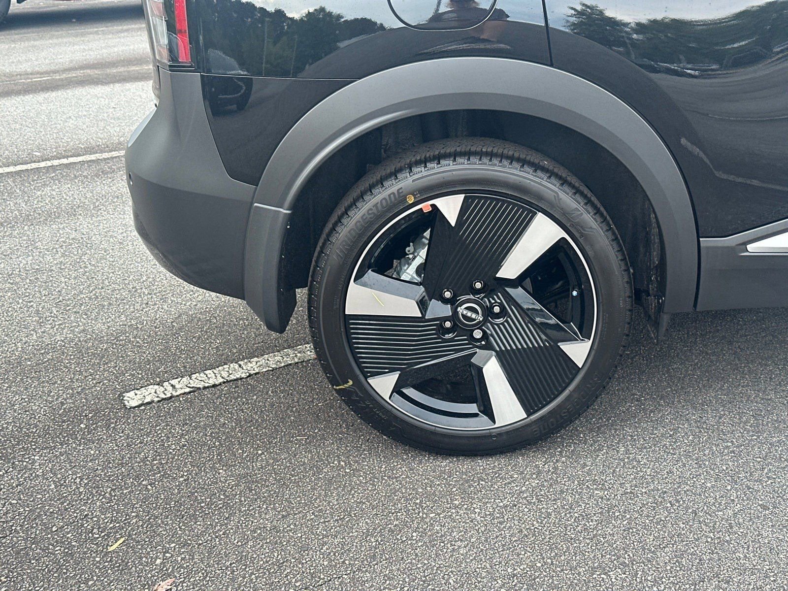 New 2026 Nissan Kicks SR image 17