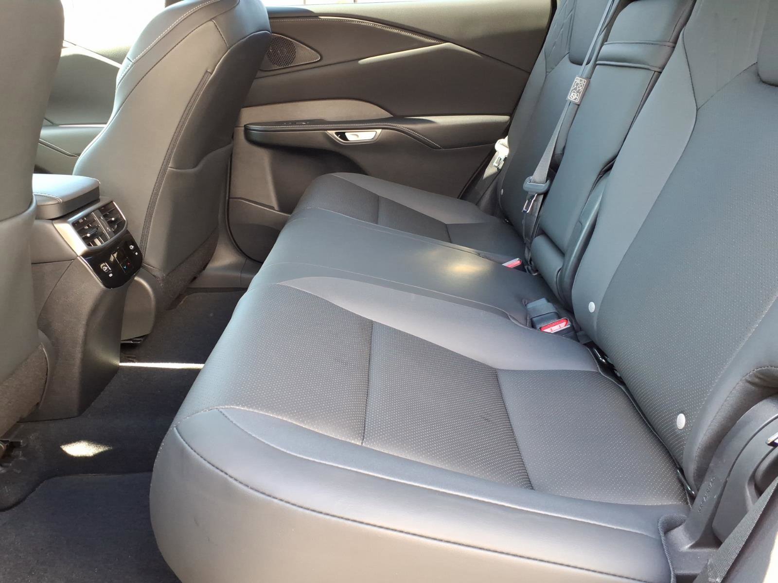 Used 2024 Lexus RX 350 Premium w/ Accessory Package (Z1) AWD/4WD image 6