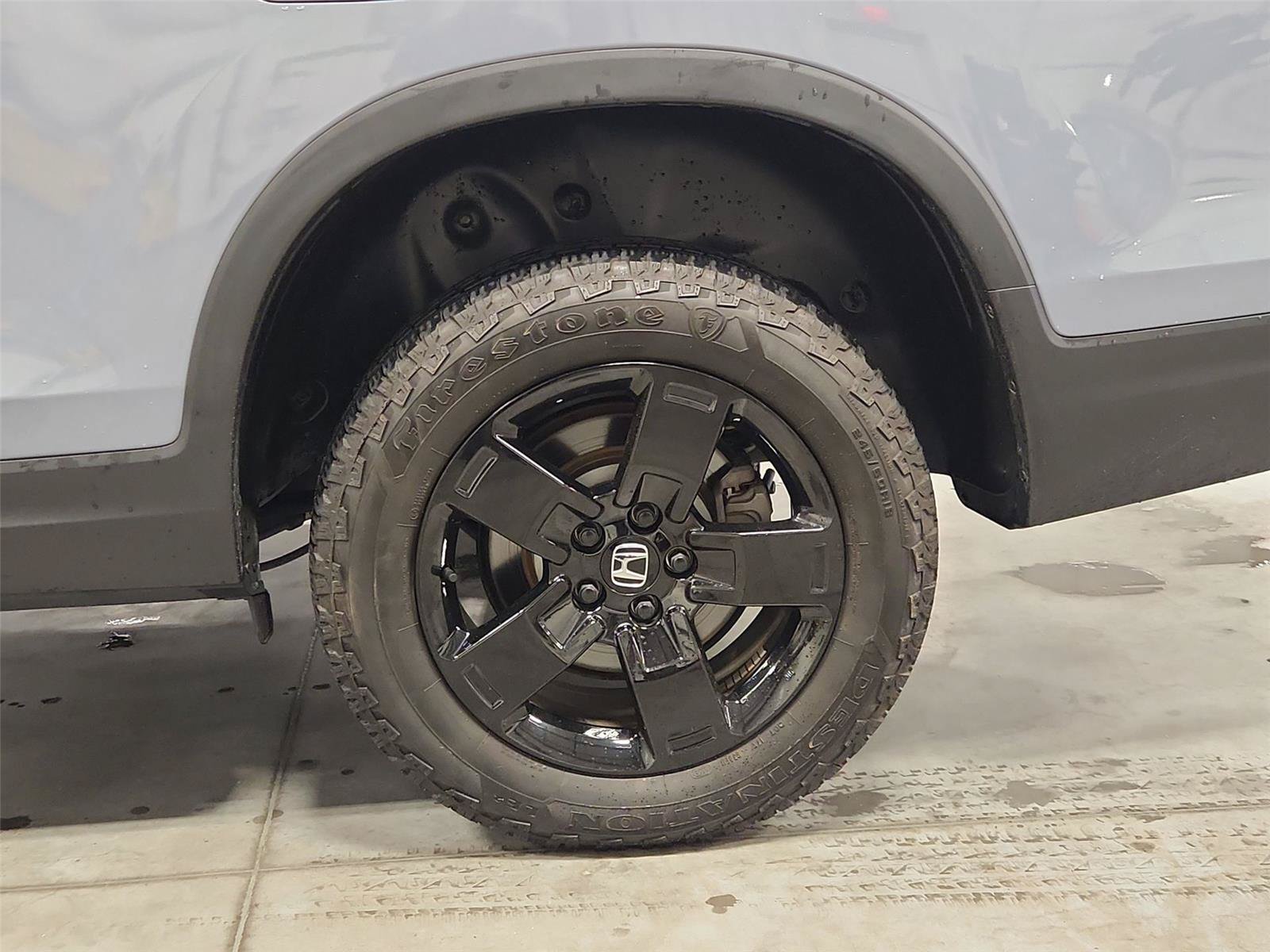 Used 2025 Honda Ridgeline Black Edition image 30