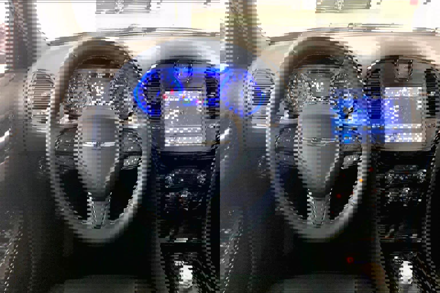 Used 2019 Chrysler 300 S w/ 300S Premium Group image 5