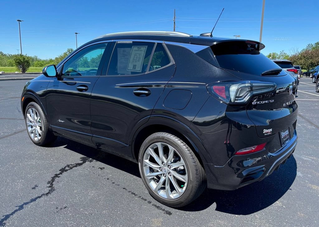 Used 2024 Buick Encore GX Avenir w/ Avenir Technology Package FWD image 5