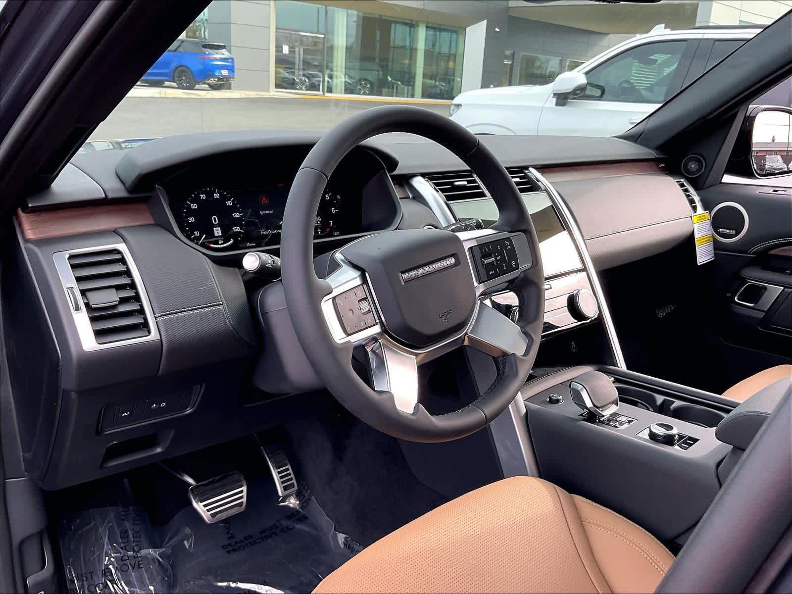 New 2026 Land Rover Discovery Dynamic SE AWD/4WD image 8