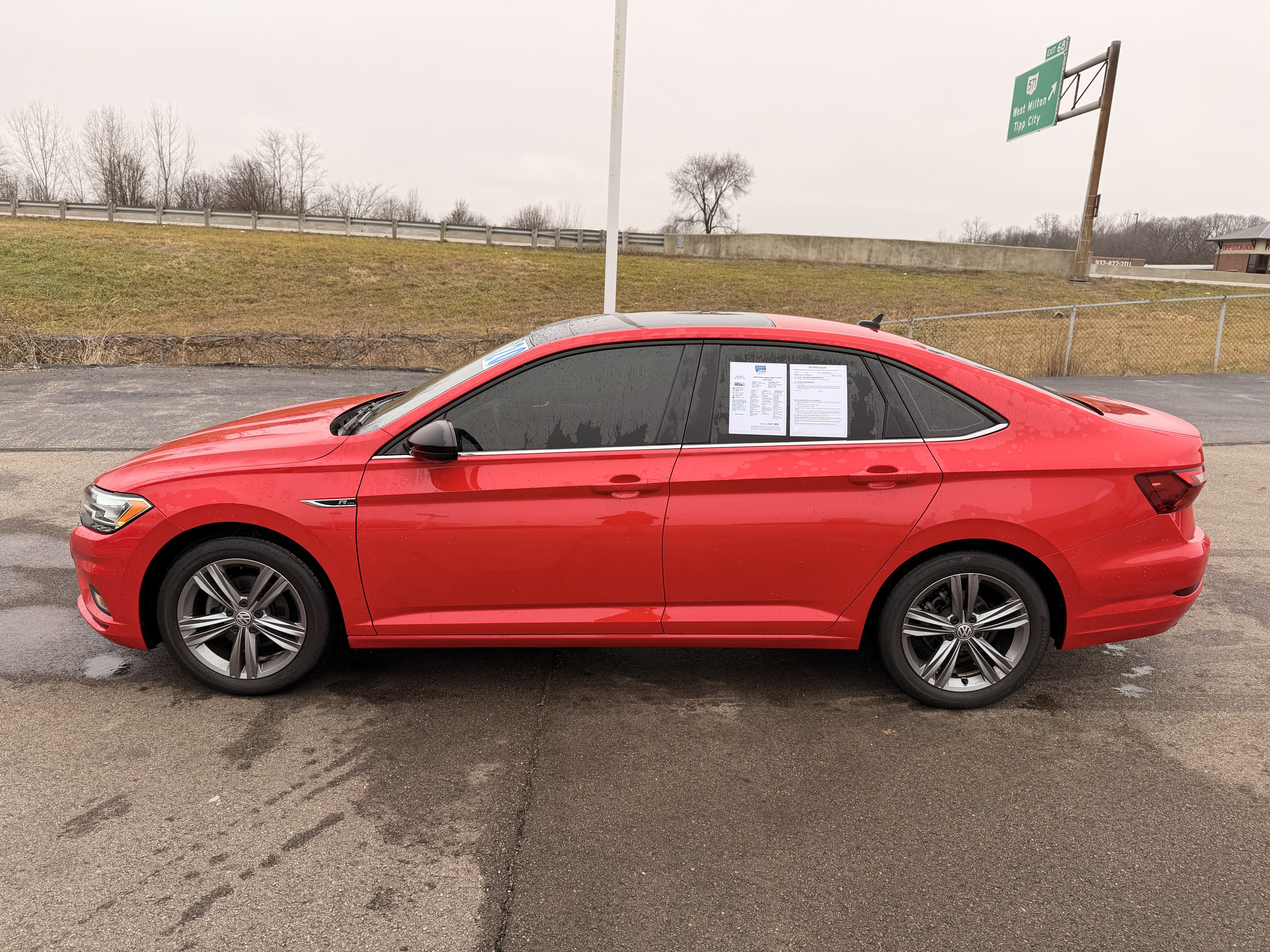 Used 2020 Volkswagen Jetta R-Line w/ R-Line Cold Weather Package image 6