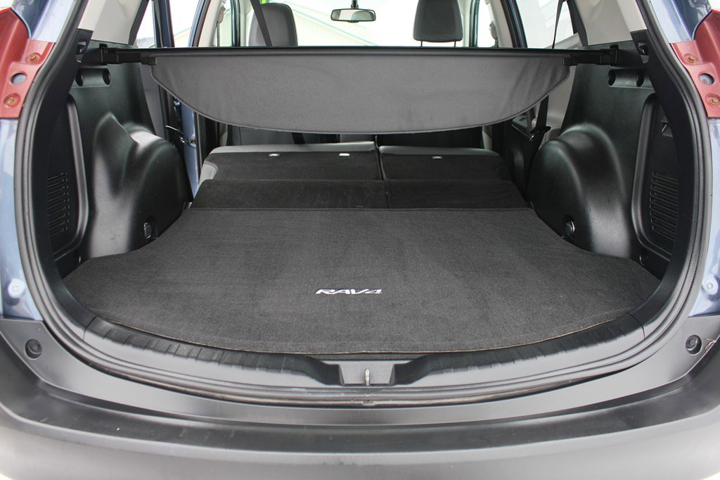 Used 2013 Toyota RAV4 Limited AWD/4WD image 44