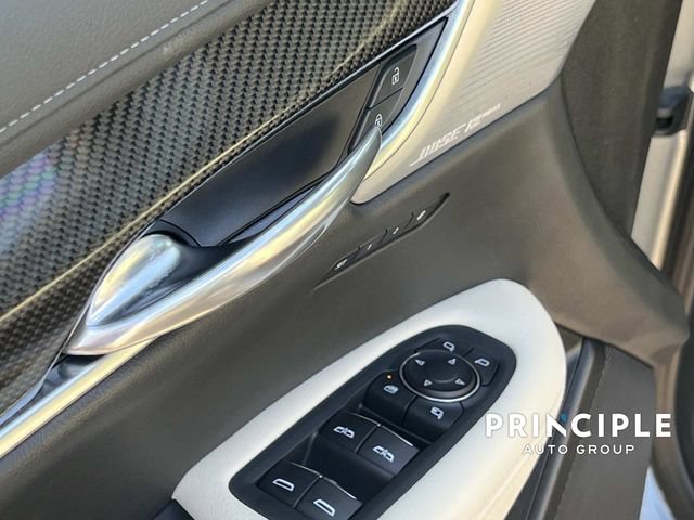 Used 2023 Cadillac XT6 Sport w/ Technology Package AWD/4WD image 15
