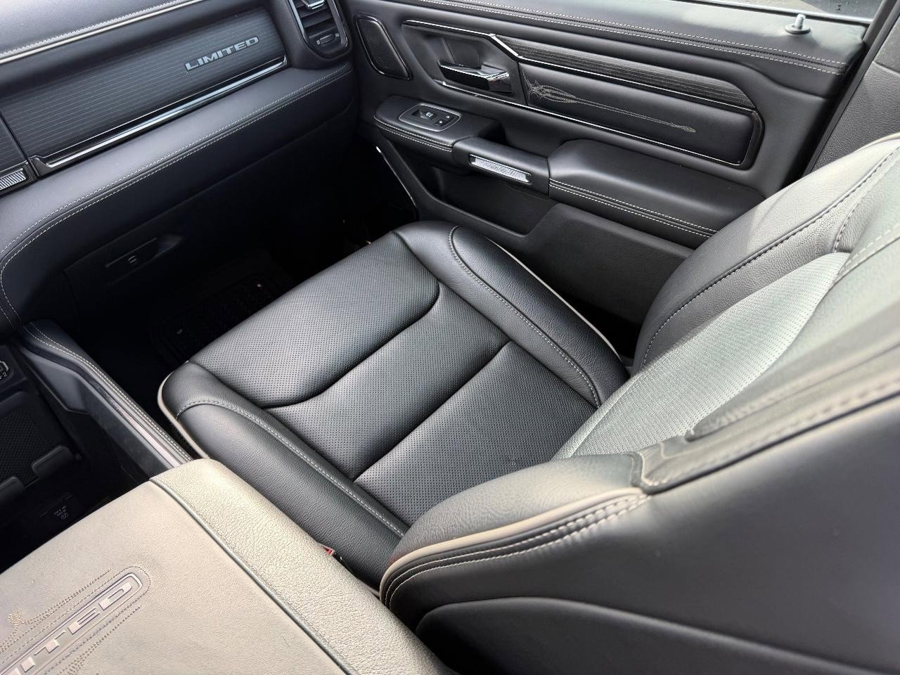 Used 2023 RAM 1500 Limited image 18