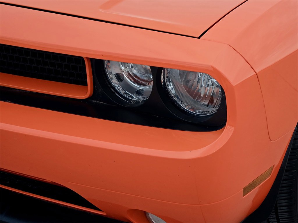 Used 2014 Dodge Challenger R/T image 3