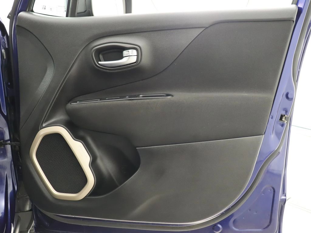 Used 2016 Jeep Renegade Sport w/ Power & Air Group FWD image 34
