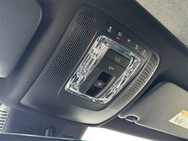 New 2026 Mercedes-Benz GLB 250 image 21