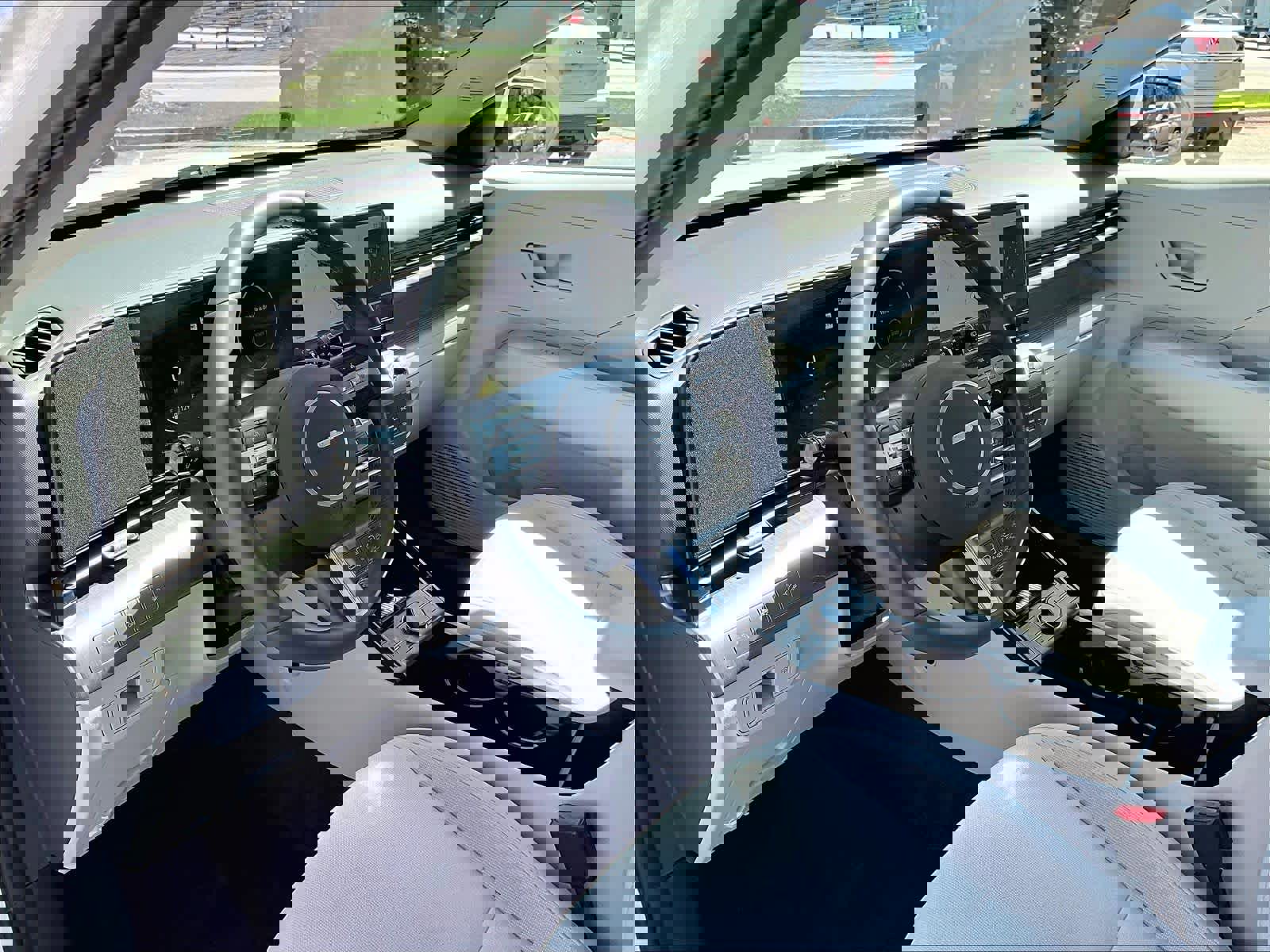 Used 2024 Hyundai Kona SEL w/ Convenience Package AWD/4WD image 8