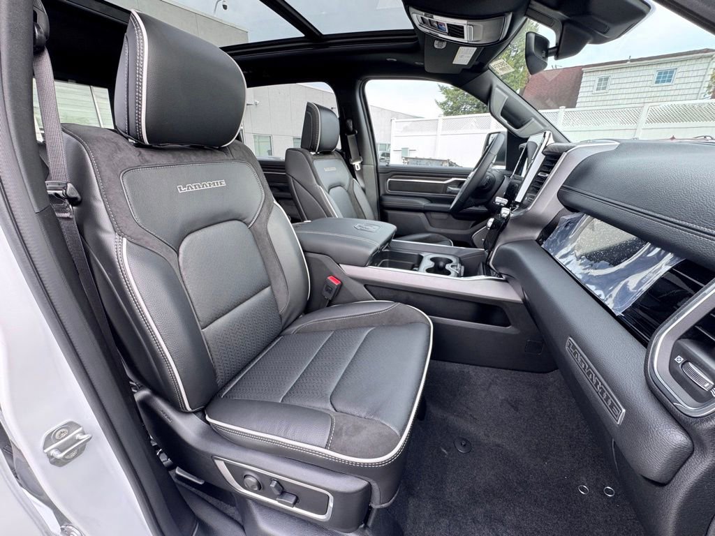 New 2026 RAM 1500 Laramie w/ Night Edition AWD/4WD image 18