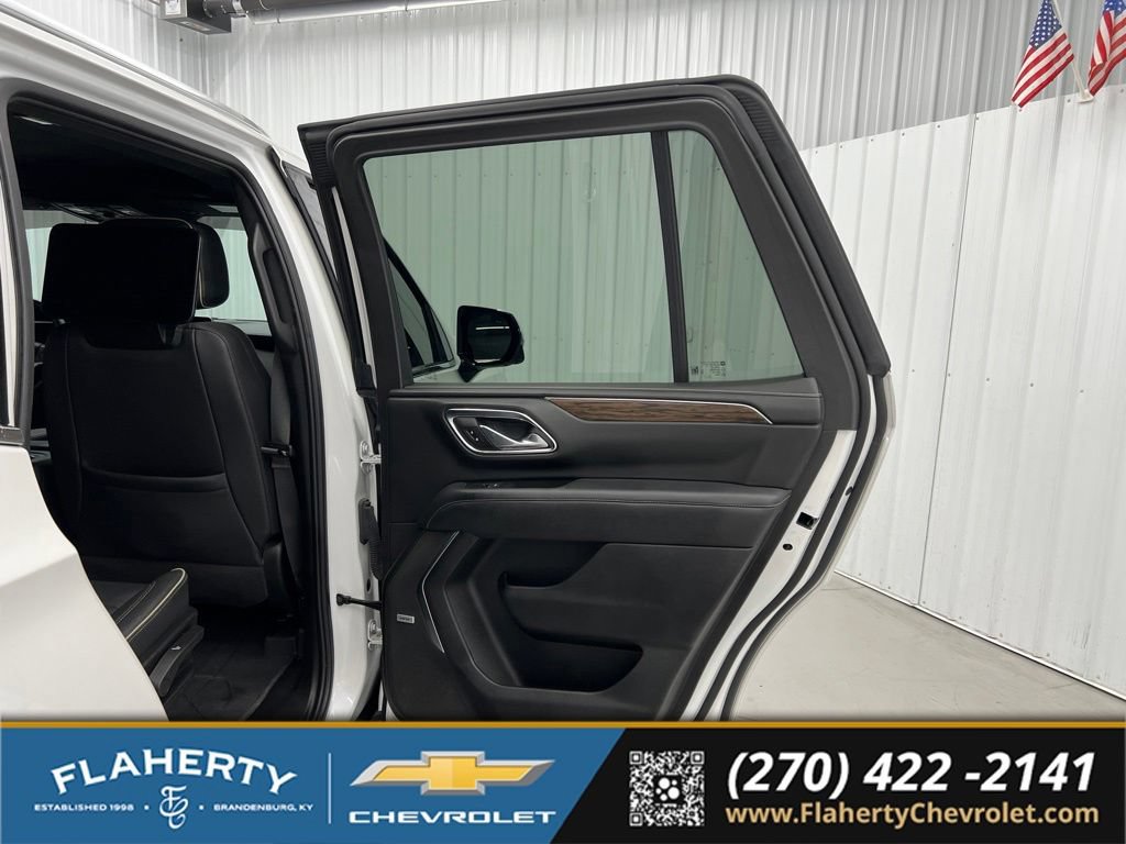 Used 2024 Chevrolet Tahoe Premier w/ Advanced Technology Package AWD/4WD image 12