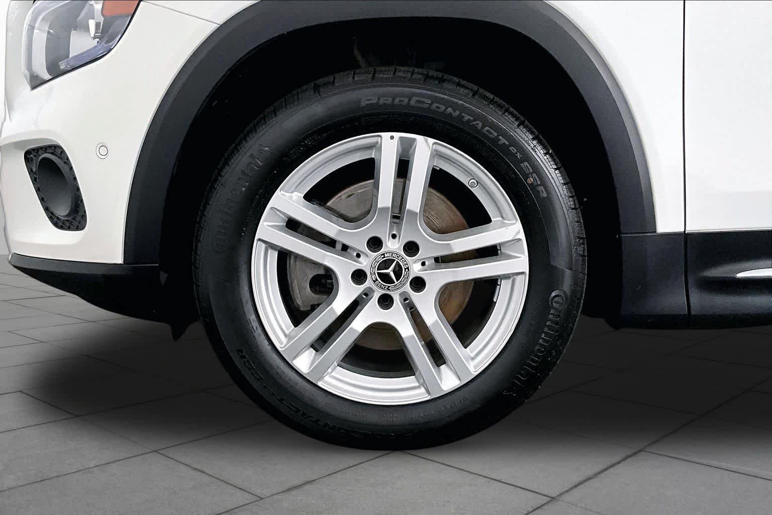 Certified 2023 Mercedes-Benz GLB 250 4MATIC image 11