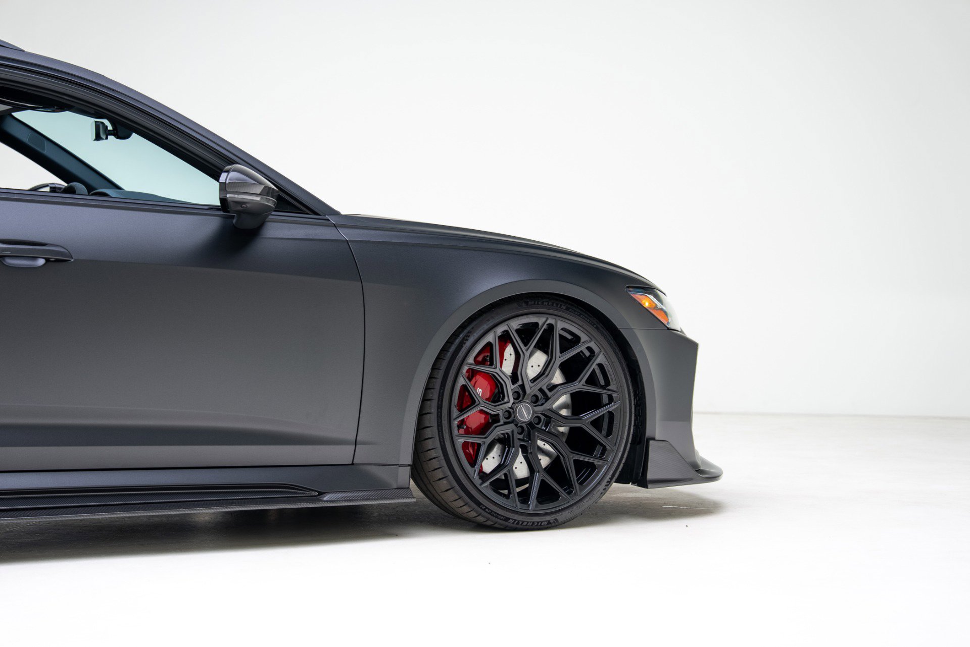 Used 2025 Audi RS 6 performance image 26