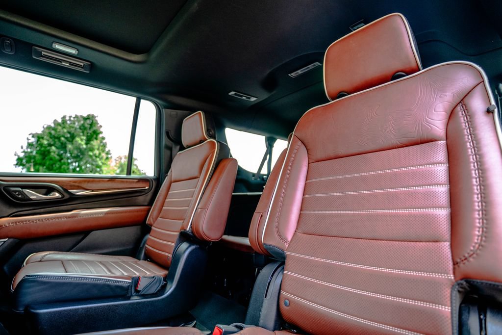 Certified 2024 GMC Yukon XL Denali Ultimate AWD/4WD image 35
