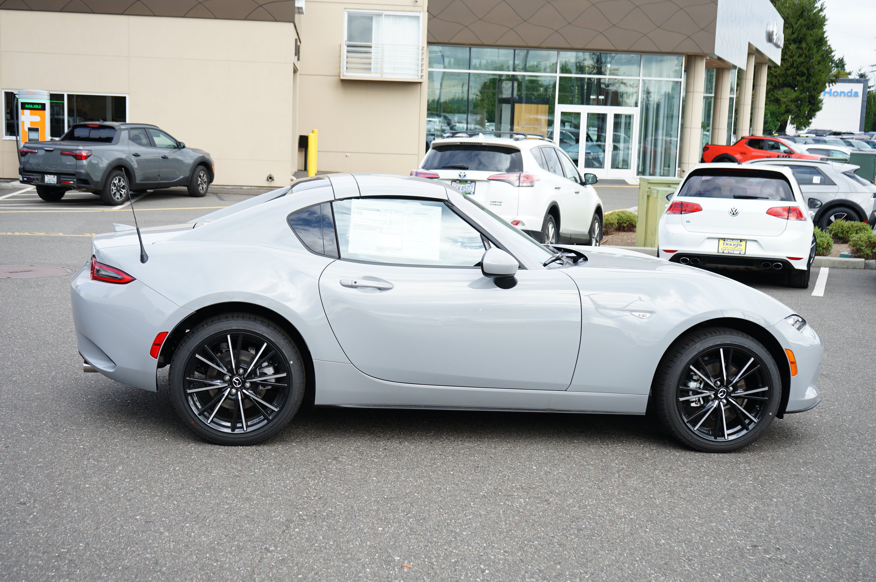New 2026 MAZDA MX-5 Miata RF Grand Touring w/ Weather Package RWD image 2