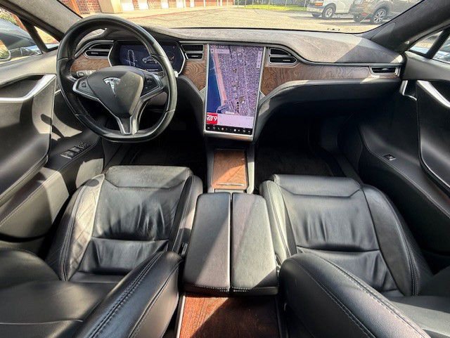 Used 2017 Tesla Model S 90D AWD/4WD image 4