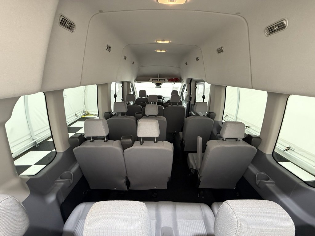 Used 2019 Ford Transit 350 XLT image 5