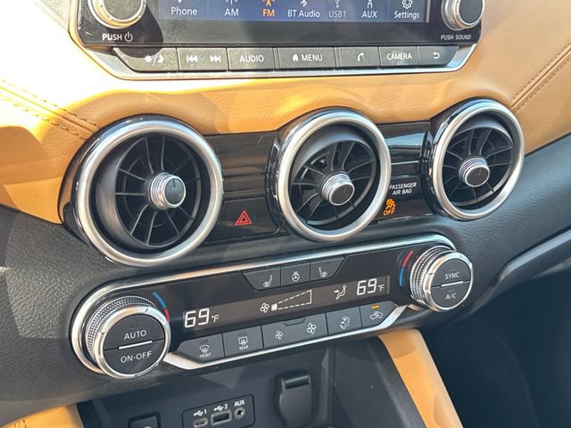 Used 2024 Nissan Sentra SV w/ SV Premium Package image 22