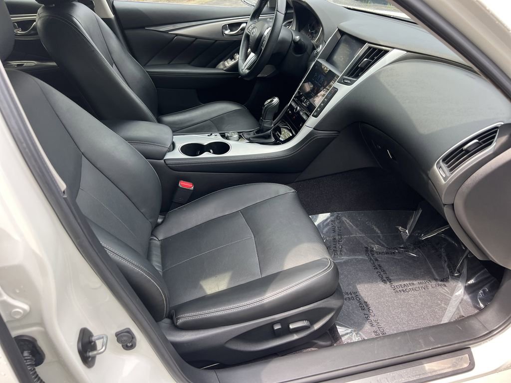 Used 2022 INFINITI Q50 Luxe w/ Cargo Package image 10