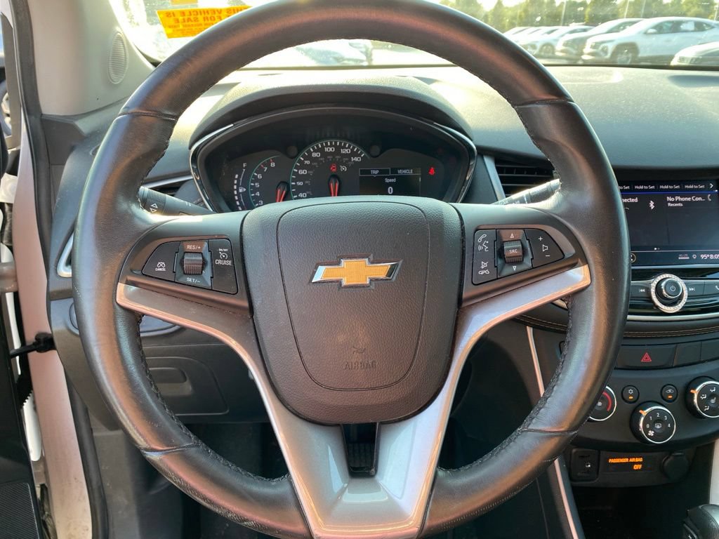 Used 2021 Chevrolet Trax LT w/ Redline Edition AWD/4WD image 8