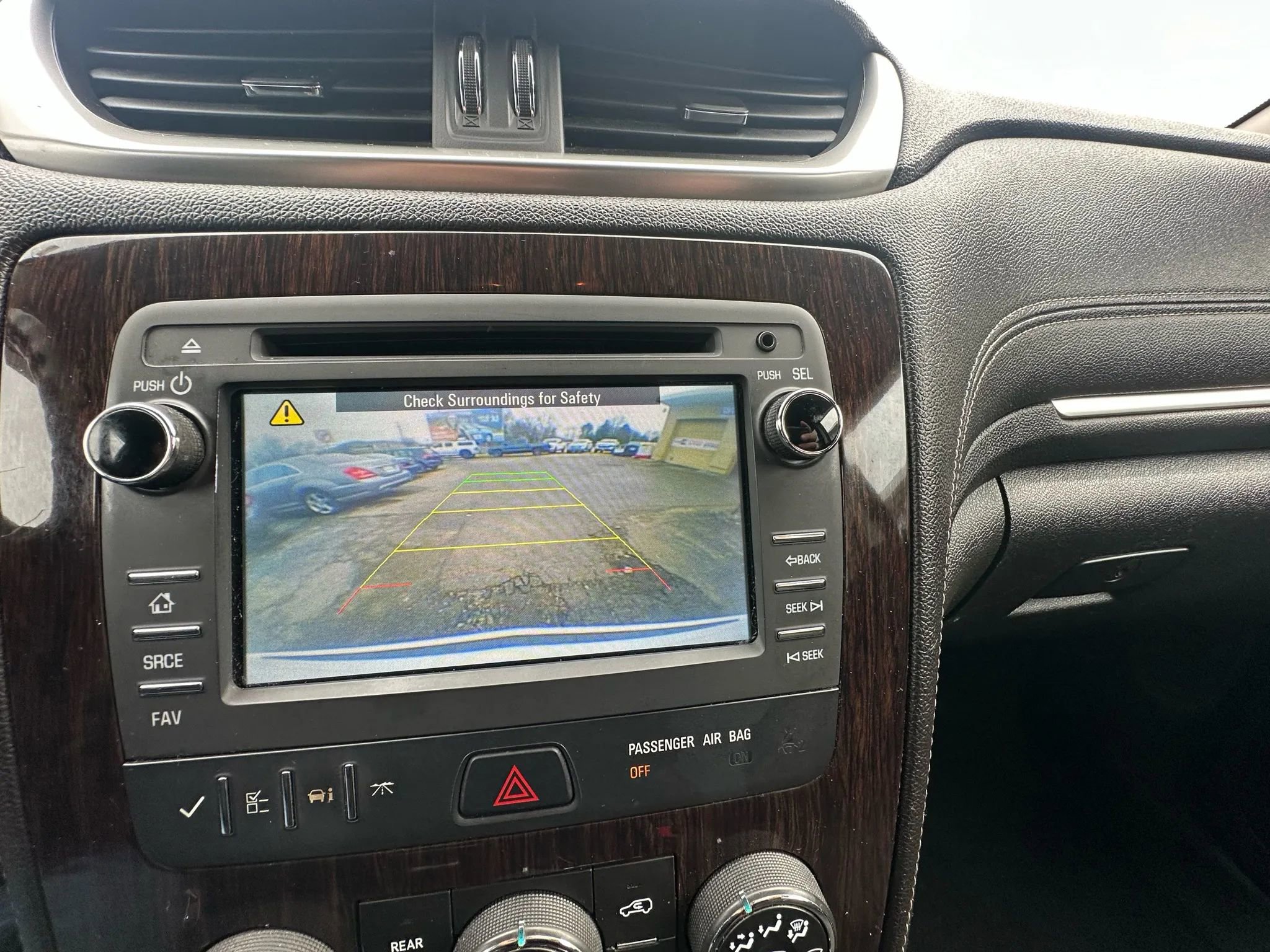 Used 2017 Chevrolet Traverse LT w/ Style and Technology Package image 20