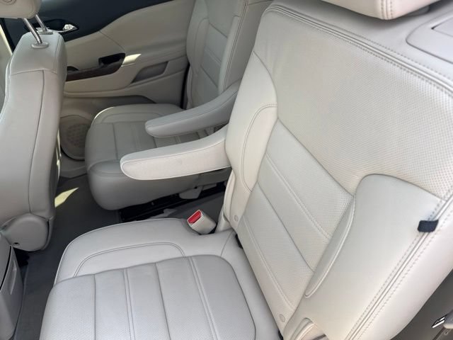 Used 2023 GMC Acadia Denali AWD/4WD image 22