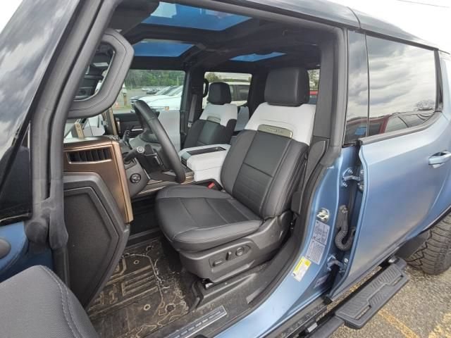 Used 2024 GMC Hummer EV 3X w/ Omega Edition AWD/4WD image 6