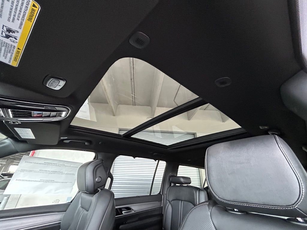 New 2026 Jeep Grand Wagoneer L Limited image 16