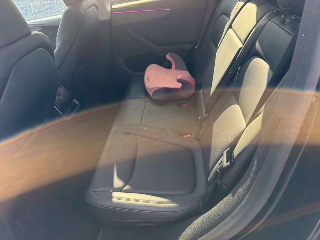 Used 2026 Tesla Model Y Long Range image 8